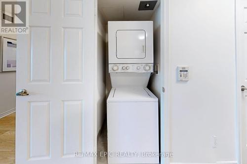 3305 - 19 Grand Trunk Crescent, Toronto, ON -  Photo Showing Laundry Room