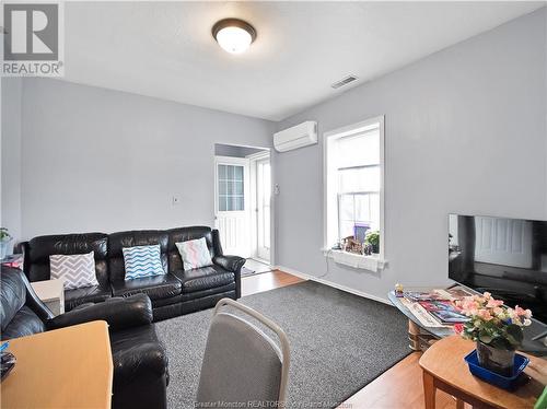 1740-1742 Champlain St, Dieppe, NB - Indoor Photo Showing Living Room