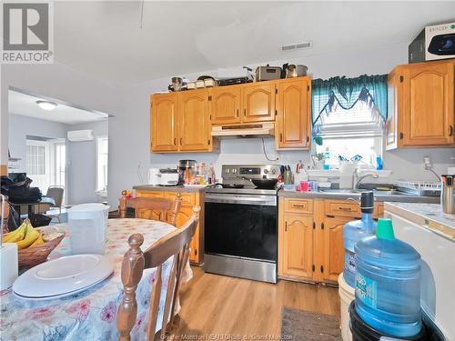 1740-1742 Champlain St, Dieppe, NB - Indoor Photo Showing Kitchen