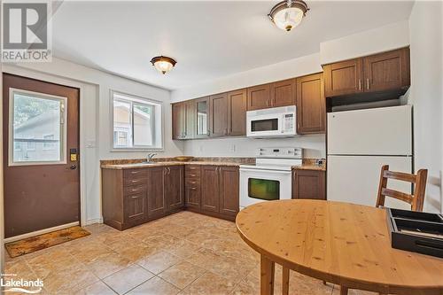 8 South Island Trail, Brechin, ON - Indoor Photo Showing Kitchen