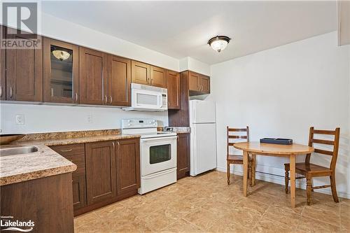 8 South Island Trail, Brechin, ON - Indoor Photo Showing Kitchen