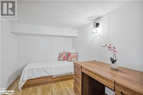 8 South Island Trail, Brechin, ON - Indoor Photo Showing Bedroom