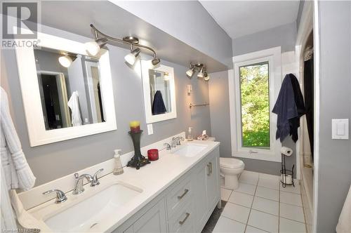125 Northshore Road, North Bay, ON - Indoor Photo Showing Bathroom