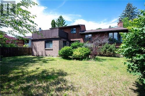 14 Briar Knoll Place, Kitchener, ON - Outdoor
