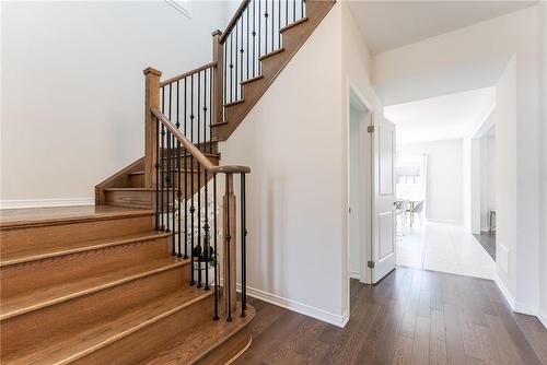 19 Richard William Drive, Caledonia, ON - Indoor Photo Showing Other Room