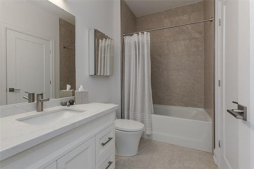7 Karner Blue Lane, Simcoe, ON - Indoor Photo Showing Bathroom