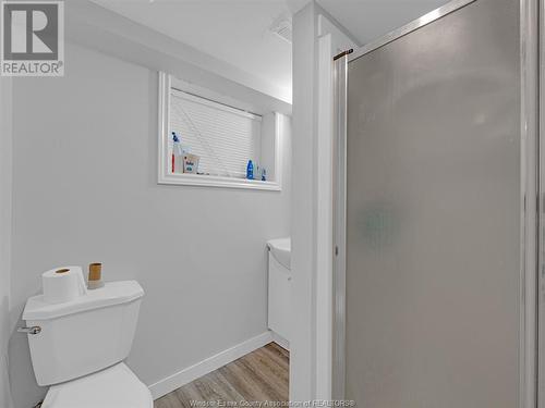 353 Indian Road Unit# 2,3,7,8, Windsor, ON - Indoor Photo Showing Bathroom