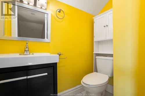 1865 George, Windsor, ON - Indoor Photo Showing Bathroom