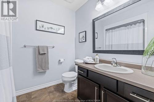 11993 Boulder Crescent, Windsor, ON - Indoor Photo Showing Bathroom