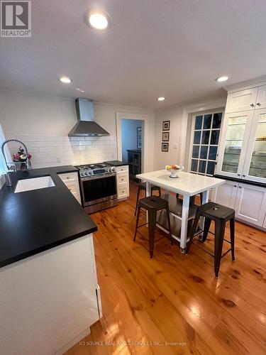 646 King Street, Niagara-On-The-Lake, ON - Indoor Photo Showing Kitchen