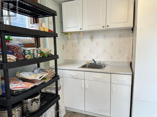 150 Fennell Avenue E, Hamilton, ON - Indoor Photo Showing Kitchen