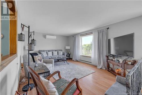 2 Cresthill Drive, Lower Greenwich, NB - Indoor Photo Showing Living Room