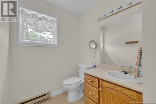 2 Cresthill Drive, Lower Greenwich, NB - Indoor Photo Showing Bathroom