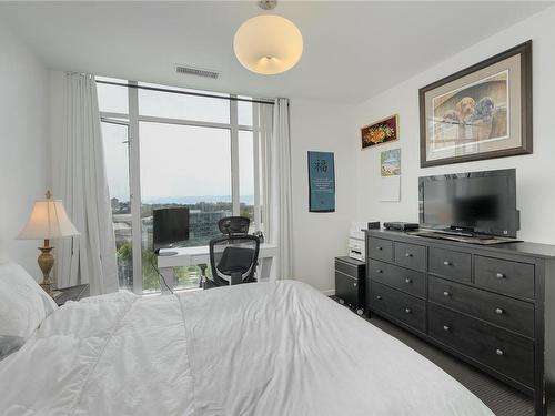 808-100 Saghalie Rd, Victoria, BC - Indoor Photo Showing Bedroom