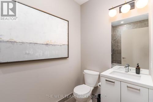 902 - 55 Ontario Street, Toronto, ON - Indoor Photo Showing Bathroom