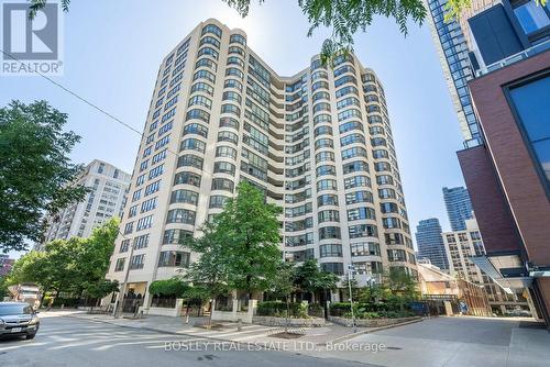 1703 - 25 Maitland Street, Toronto (Church-Yonge Corridor), ON - Outdoor With Facade