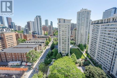 1703 - 25 Maitland Street, Toronto (Church-Yonge Corridor), ON - Outdoor