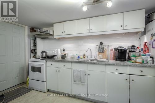 1435 Kingston Road, Toronto, ON - Indoor Photo Showing Kitchen