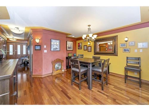 103-55 Songhees Rd, Victoria, BC - Indoor Photo Showing Dining Room