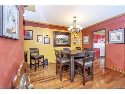 103-55 Songhees Rd, Victoria, BC - Indoor Photo Showing Dining Room