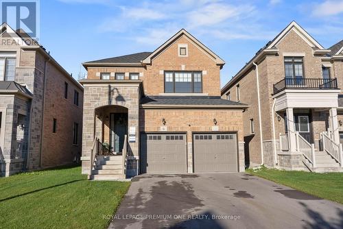 6 Byblos Court, East Gwillimbury, ON - Outdoor With Facade