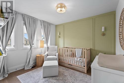 6 Byblos Court, East Gwillimbury, ON - Indoor Photo Showing Bedroom