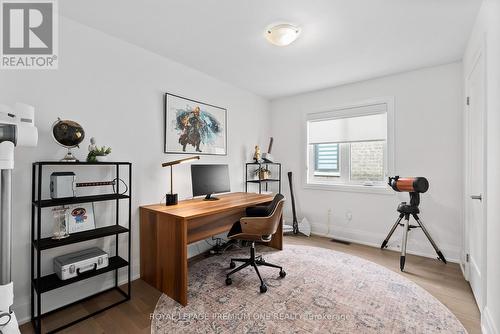 6 Byblos Court, East Gwillimbury, ON - Indoor Photo Showing Office