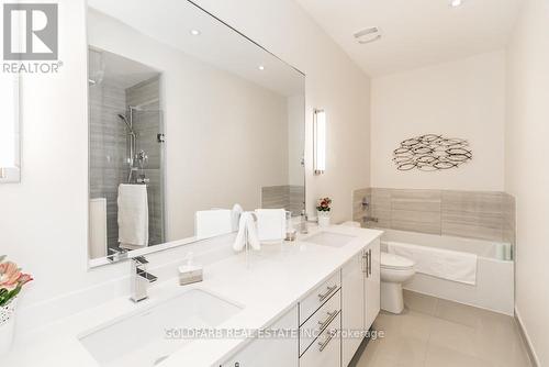 3761 Riva Avenue, Innisfil, ON - Indoor Photo Showing Bathroom