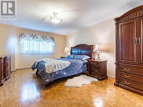 521 Nanak Road, Mississauga, ON - Indoor Photo Showing Bedroom