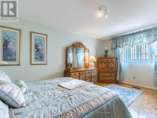 521 Nanak Road, Mississauga, ON - Indoor Photo Showing Bedroom