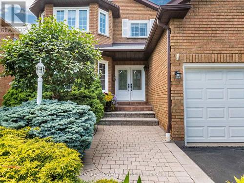 521 Nanak Road, Mississauga, ON - Outdoor