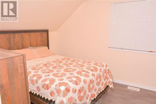 2065 Dominion, Windsor, ON - Indoor Photo Showing Bedroom