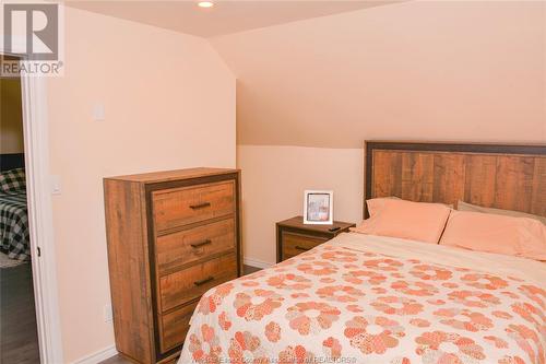 2065 Dominion, Windsor, ON - Indoor Photo Showing Bedroom