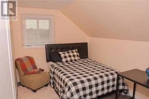 2065 Dominion, Windsor, ON - Indoor Photo Showing Bedroom