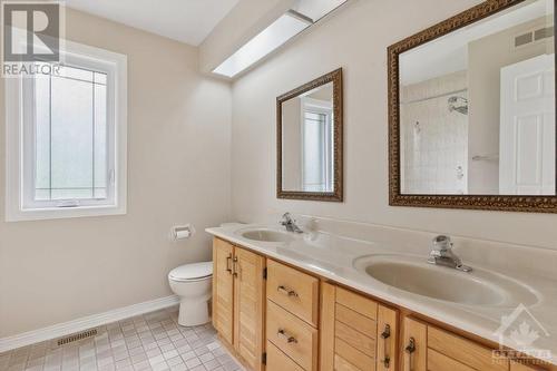 1 Burdock Grove, Ottawa, ON - Indoor Photo Showing Bathroom