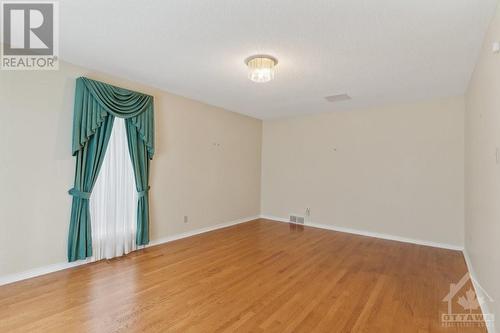 1 Burdock Grove, Ottawa, ON - Indoor Photo Showing Other Room