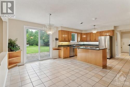 1 Burdock Grove, Ottawa, ON - Indoor Photo Showing Kitchen