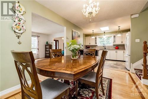 211 Park Avenue, Carleton Place, ON - Indoor Photo Showing Dining Room