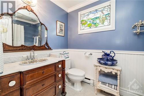 3 piece bathroom on walkout level - with antique clawfoot bathtub - 211 Park Avenue, Carleton Place, ON - Indoor Photo Showing Bathroom
