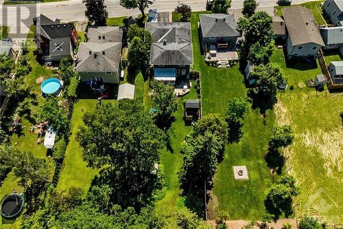 Trees line the back and side perimeter of this yard creating great privacy year round (evergreens in the back) - 211 Park Avenue, Carleton Place, ON - Outdoor With View