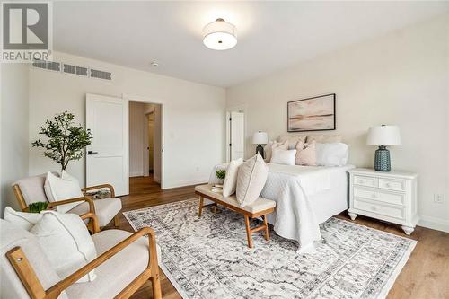 6750 Griffin Drive, Plympton-Wyoming, ON - Indoor Photo Showing Bedroom