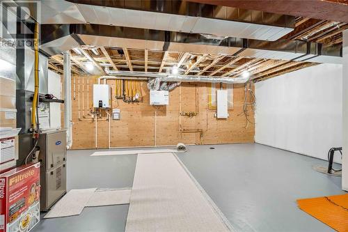 6750 Griffin Drive, Plympton-Wyoming, ON - Indoor Photo Showing Basement