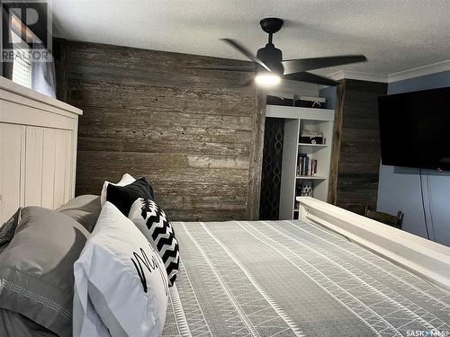 1622 Vickies Avenue, Saskatoon, SK - Indoor Photo Showing Bedroom