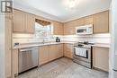 5654 Haddon Hall Road, Mississauga, ON  - Indoor Photo Showing Kitchen 