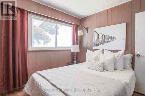 21 Glassford Road, Kawartha Lakes, ON - Indoor Photo Showing Bedroom