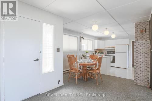 21 Glassford Road, Kawartha Lakes, ON - Indoor Photo Showing Dining Room