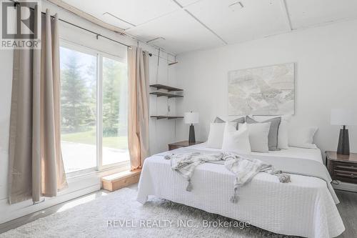 21 Glassford Road, Kawartha Lakes, ON - Indoor Photo Showing Bedroom