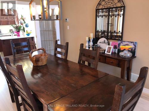 303 Berryhill Drive, London, ON - Indoor Photo Showing Dining Room