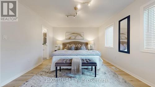 4404 Fairview Street, Burlington, ON - Indoor Photo Showing Bedroom