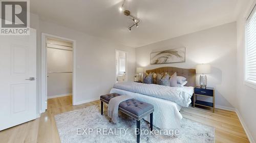 4404 Fairview Street, Burlington, ON - Indoor Photo Showing Bedroom